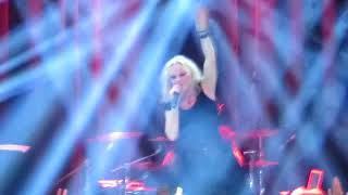 The Sirens: Kari Rueslatten - Exile / Liv Kristine - Venus - (Mexico, La Sala, 31 Ene 2015)