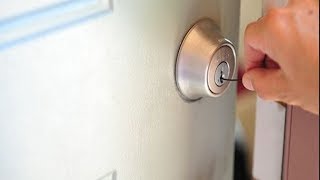 How to Pick a Lock with a Bobby Pin