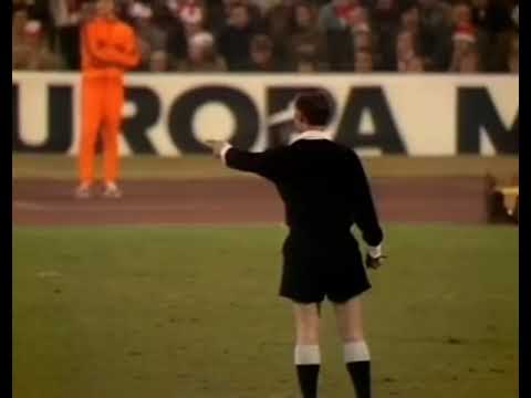 1972/73 Franz Beckenbauer vs Ajax 2-1 (European Cup QF 2nd leg, H)