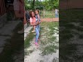 TVneWs O Mama Beata Cade Cu Copilul în Brate