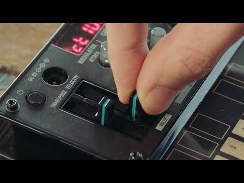 Korg Volca FM Synthesizer with Sequencer Synthesizer - Video