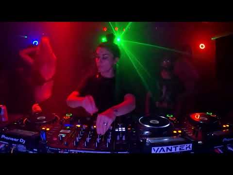 Julia Govor (SOUR) by Akage