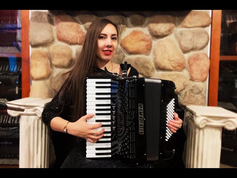 5932 - Excellent Black Bell Dino Baffetti Studio II Piano Accordion LMM 34 72 $3499