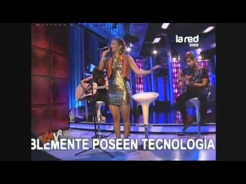 Denise Rosenthal canta en Mentiras Verdaderas