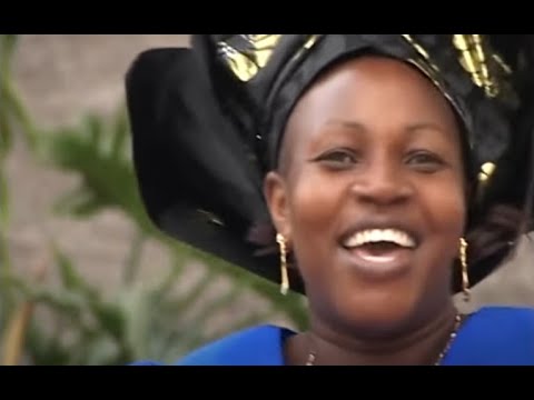 PRINCESS JOYCE WANJIRU -  NIANJITIRIIRIE MAGUTA (Official video) SKIZA 9002190