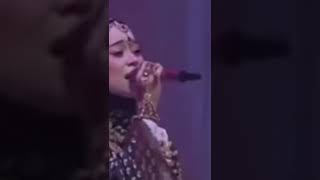 Download lagu MOMENT LESTI KEJORA MENYANYIKAN LAGU INDIA mp3