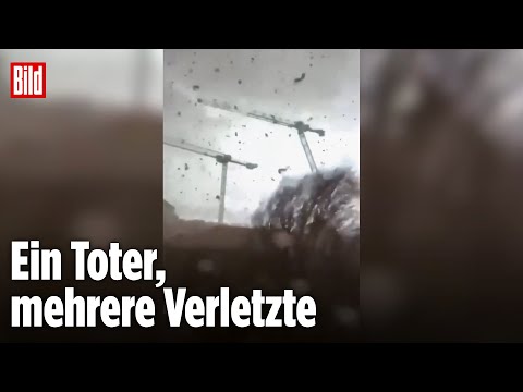 Tornado rages at the gates of Paris