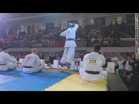 Дима-дровосек! Киёкусинкай. Кишинёв 2018. Тамэсивари. Хидзи./Kyokushin