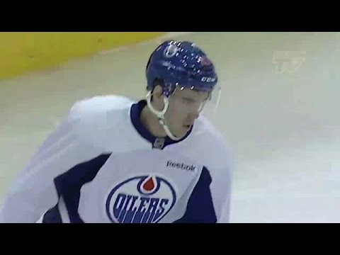 McDavid explodes at Oilers camp