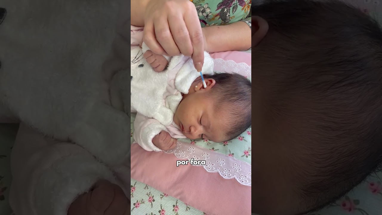 HOW TO CLEAN YOUR BABY'S EARS SAFELY