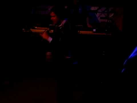 Debesutēva frīstails, Archijs - Morālā Inde