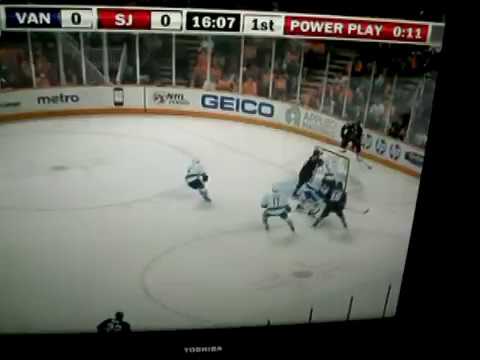 Canucks @ Sharks - 5/20/11 - Game 3 -  Sharks open it up