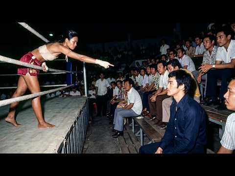 Undefeated Muay Thai Champion Pointed at a Foreigner — Didn't Know It Was Bruce Lee