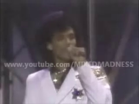 El DeBarge Who's Holding Donna Now (LIVE)
