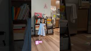 “Ready or not? Not yet! 👧💕A 1-year-old playing hide-and-seek all by herself. 🫣