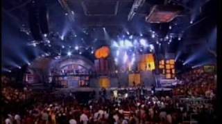 Hector el Father ft toby love y Victor Manuelle - SOLA - Premios Juventud 2007 --