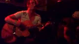 Between The Trees - White Lines &amp; Red Lights (acoustic)