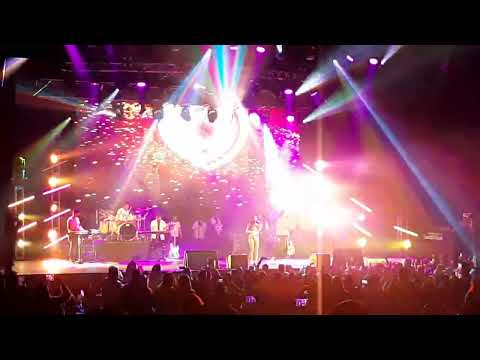 María León ft. Raymix - Cruda - Electrocumbia Live Alquimia Tour (Teatro Metropolitan) Fan Cam