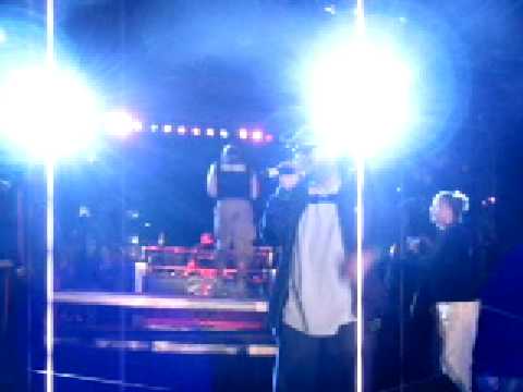 Mr.V & Miss Patty perform "Da Bump" in Miami's Winter Music Conference - 2006