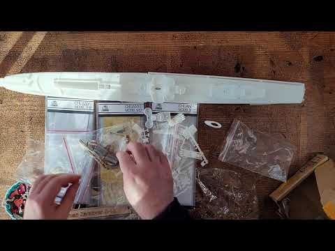 Unboxing the ChuanYu 1:200 Zerstorer Z43 Radio Control ready kit