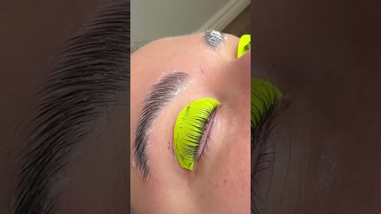 the whole process of doing lash lift and brow lamiation, contact me gets mroe details