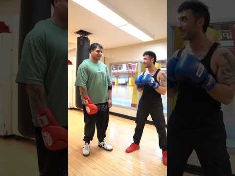 6'5 320 POUND BODYBUILDER VS. BOXER!
