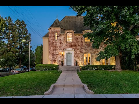 500 S  Norton Ave in Windsor Square, Los Angeles 90020 - Mills Act