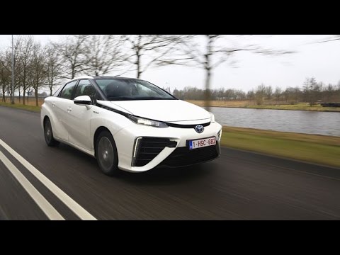 Toyota Mirai 2015 : essai complet de la voiture à hydrogène
