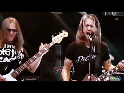 band :  "11"  TEMA : VANIDAD performance drum: Marco fatone🥁