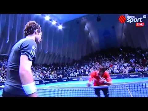 Поздравът на Томи Робредо към Анди Мъри за титлата във Валенсия