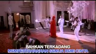 Download lagu Akhir Sebuah Cerita Cinta Evie Tamala mp3