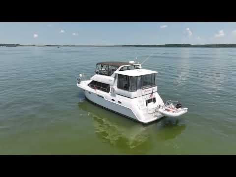 2000 Carver 406 Aft Cabin Motor Yacht Summer Place Video