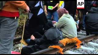 Protesters block nuclear waste train
