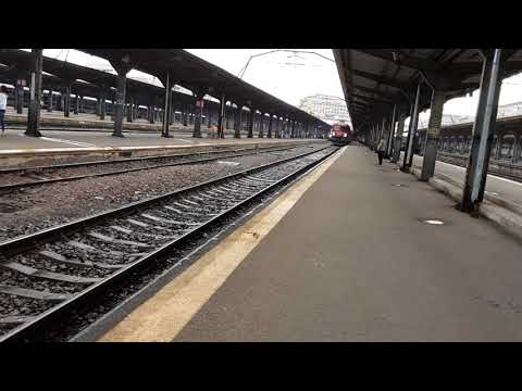 Tren ir 1928-1 bucuresti nord constanta cu tricolora 004