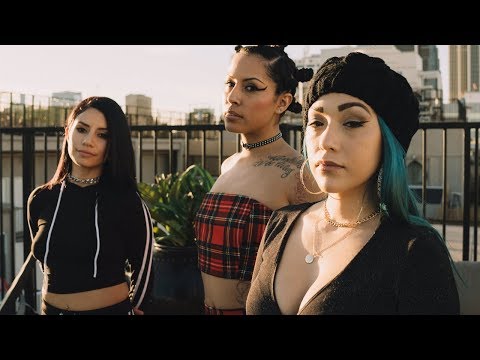 Gavlyn feat. Reverie & Vel The Wonder - Looking Back (Prod. DJ Hoppa)