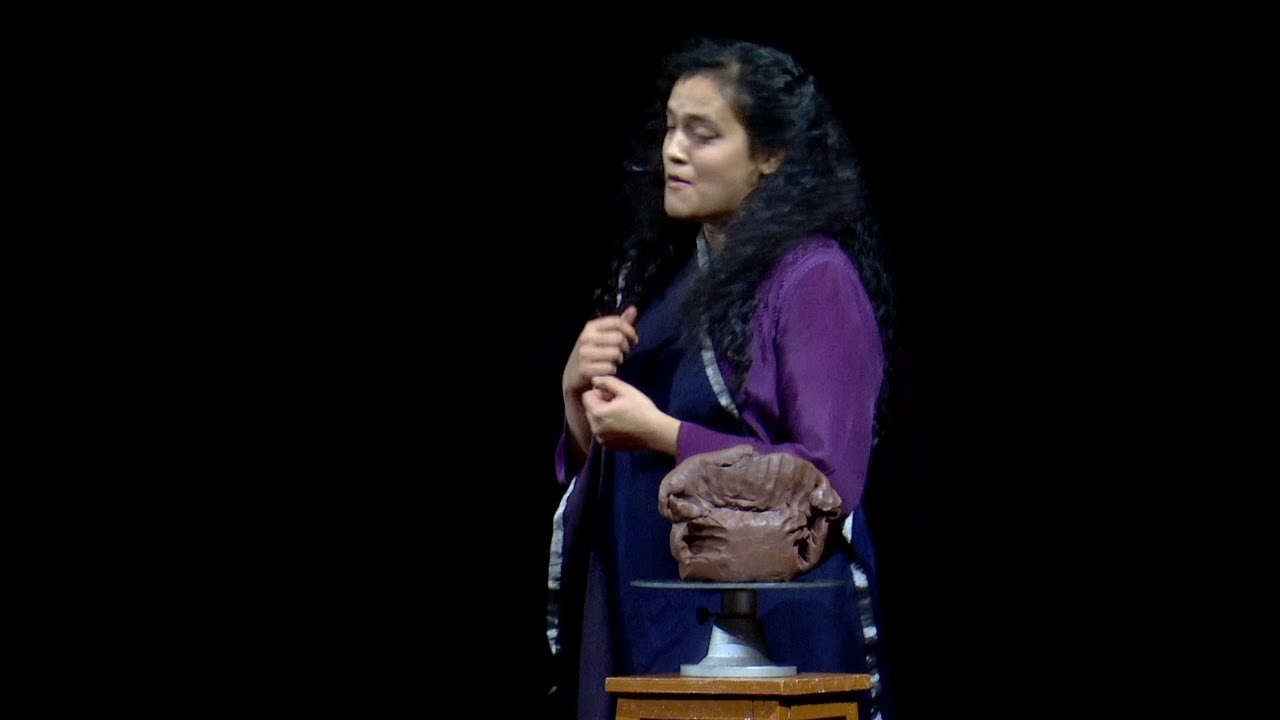 Rashi Jain on stage