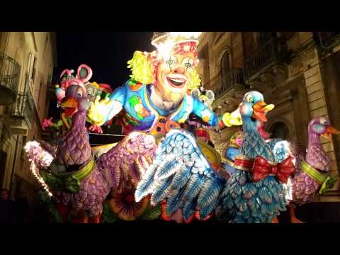 Carnevale di Acireale 2015 | Sognando un Carnevale che impazza e schiamazza