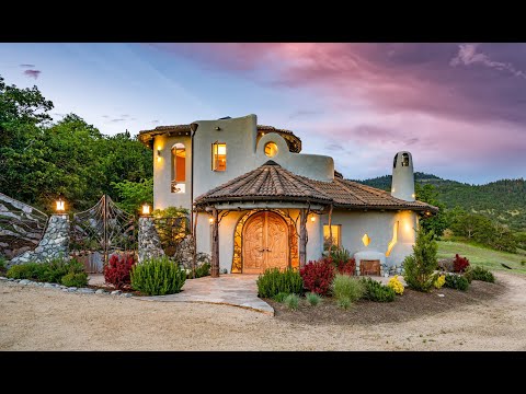 Valley View Luxury Estate for Sale | Shining Hand Ranch | Martin Outdoor Property Group