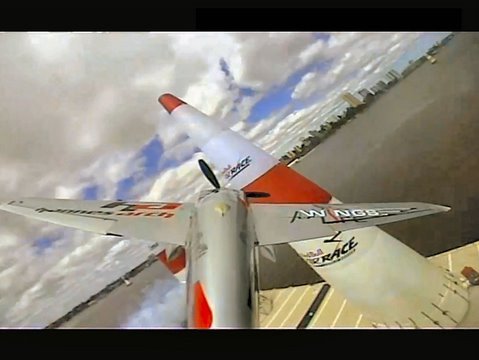 Pylon Crash In Perth!! Red Bull Air Race Pilot Hannes Arch