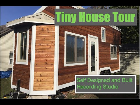 Here's A Tour Of A Seriously Cool 180 Square Foot Tiny House