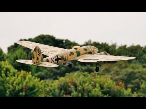 GIANT SCALE MULTIPLE WW2 RC BOMBERS DISPLAY AT LMA RAF COSFORD - 2014