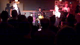 The Bird and the Bee -- Young and Dumb