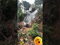 CASAS EM RISCOS NA VIELA DA SUBIDA DO BAR OITO NO MORRO DO KIABO FAVELA DO JUSTINO MORADORES TRABALHANDO