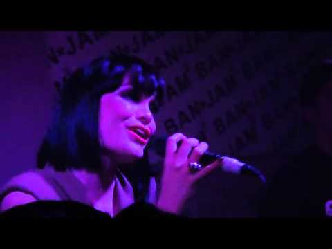 * * Jessie J - Casualty Of Love LIVE @ Ban.Jam // Proud Camden * *