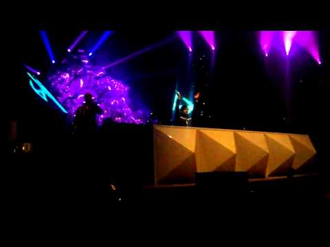 Sherry Flavour & Mitch Crown Fabulous Festival!