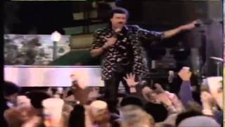 Old Pepsi Cola Commercial W/ Lionel Richie SOOO 80's