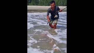 Download lagu MANCING IKAN BESAR DI LAUT LEPAS mp3