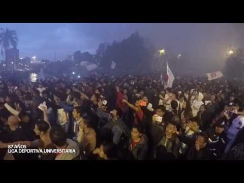 "Muerte Blanca, los 87 de gloria de LIGA DEPORTIVA UNIVERSITARIA" Barra: Muerte Blanca &bull; Club: LDU