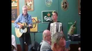 Peter Vesth, Kristian Rusbjerg, Lotte Riisholt og Jesper Christoffersen i Høkassen. Dyrehavsbakken