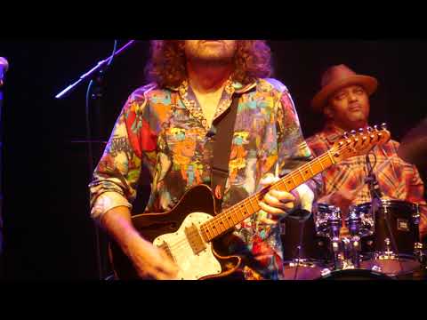 Tab Benoit 2021-10-26 Sellersville Theater "I Put a Spell on You"